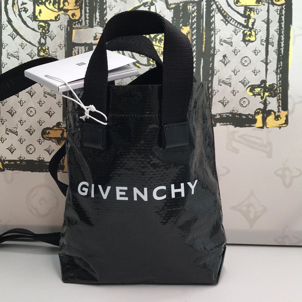 New Givenchy Black G-Shopper Mini Tote Bag Open Top Authentic”
